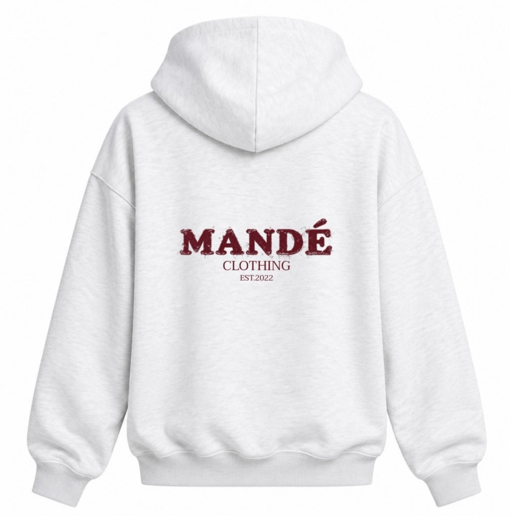 Mandé Clothing vit hoodie – baksida med vinröd logga